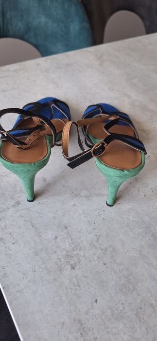 Дамски сандали 38