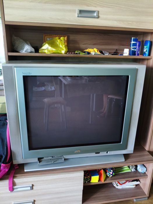 JVC телевизор,отдам бесплатно