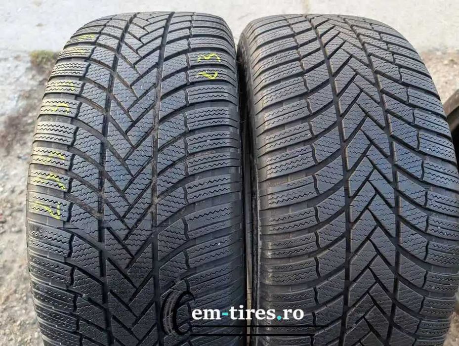 SET 2 Anvelope Iarna 235/55 R19 BRIDGESTONE Blizzak LM005 105H