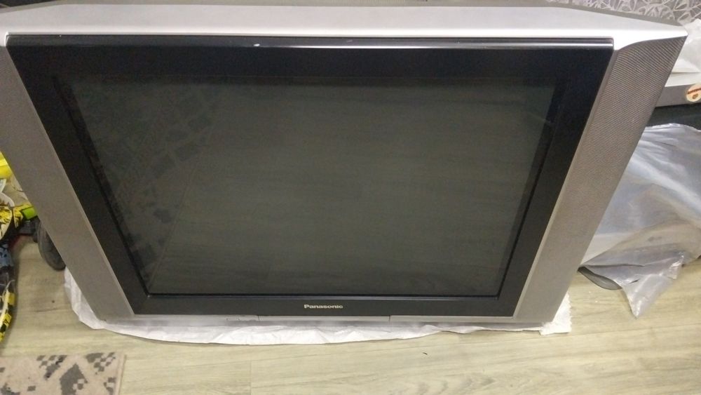 Продам телевизор Панасоник