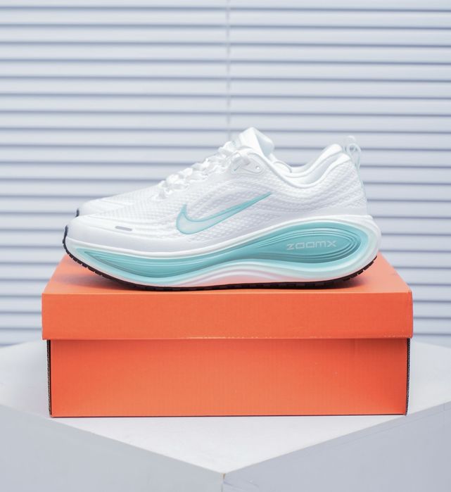 Nike Vomero Plus