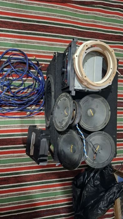 Pioner mafon 725.
Swat kalonka estradniy 16 tali 4 ta
Jbl bufer 1200 t