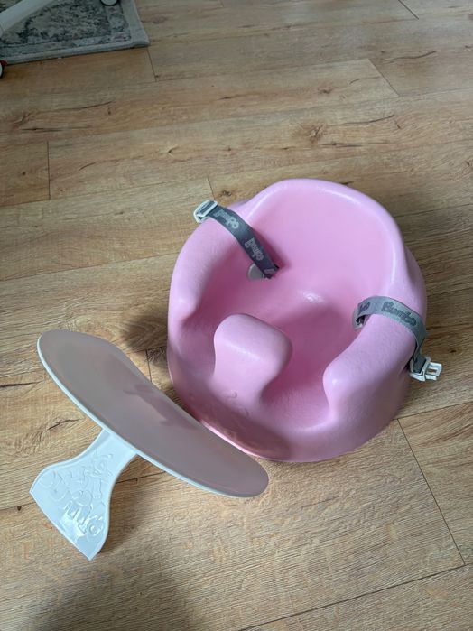 Бебешко столче Bumbo с масичка