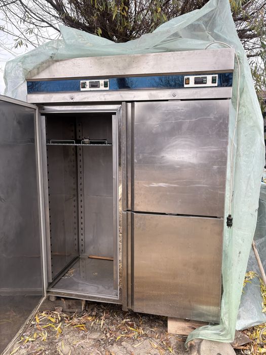 Dulap frigorific profesional inox Friulinox – 2 uși, funcțional