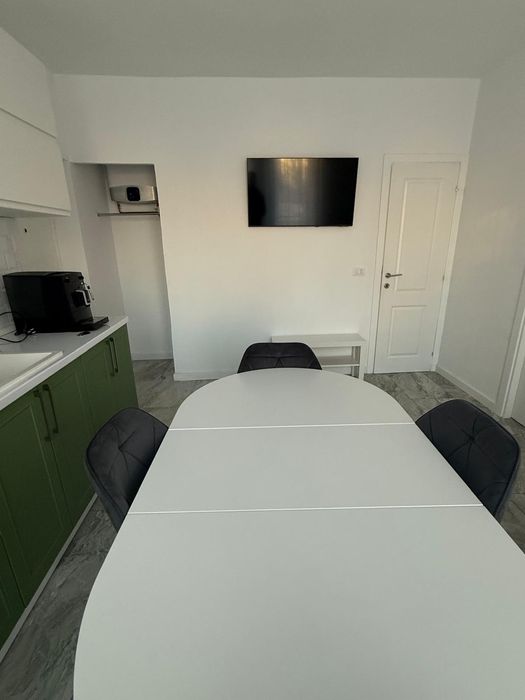 Închiriez garsoniera  zonă centrala