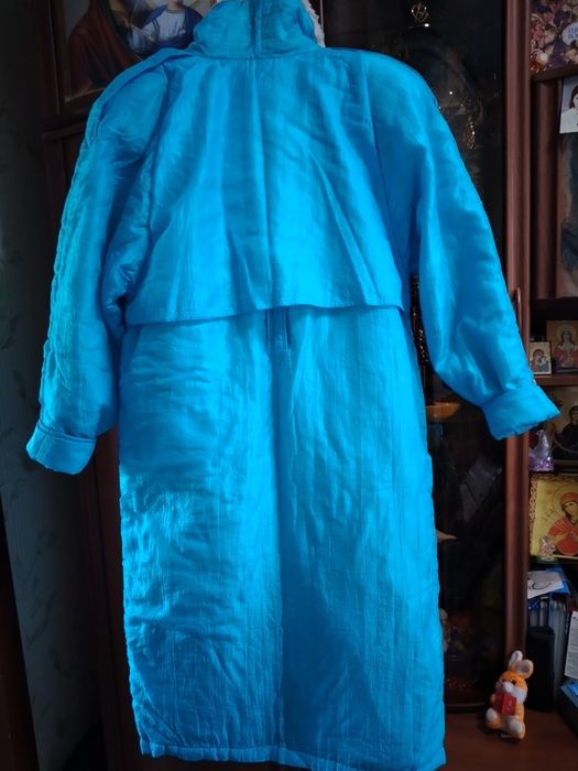 Продам женское пальто