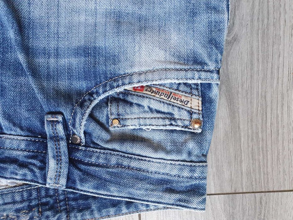 Blugi Diesel "Thavar" Slim-Skinny - Marime W28 L32 (Talie 79 cm)