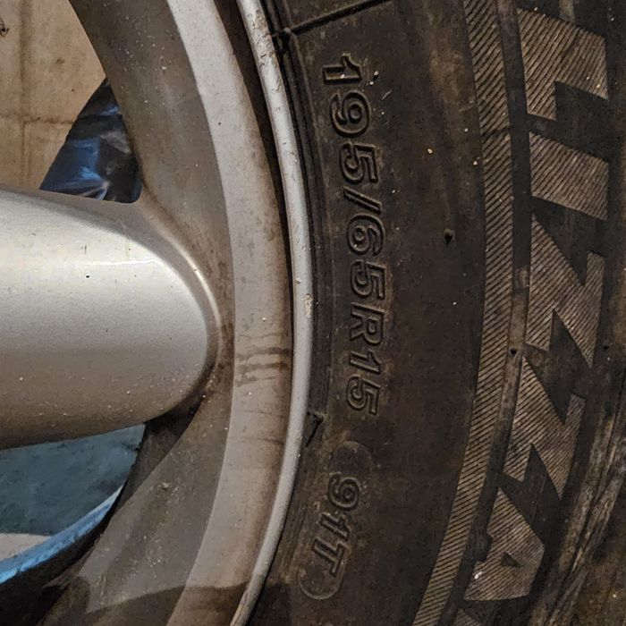 Jante cu cauciucuri de iarna Mercedes W205 195/65/15