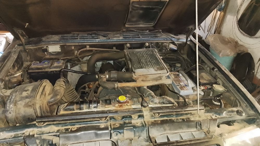Mitsubishi pajero 2.5tdi(може и подоговаряне)