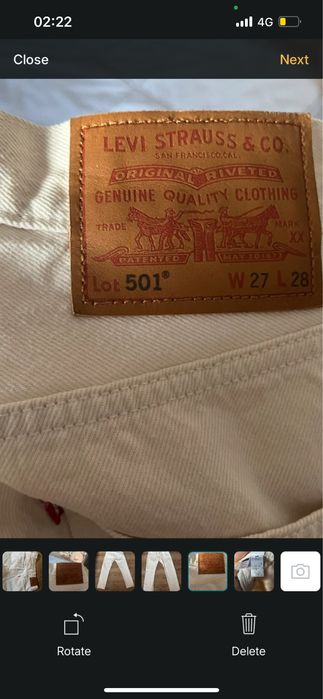 Blugi noi Levi’s de vanzare