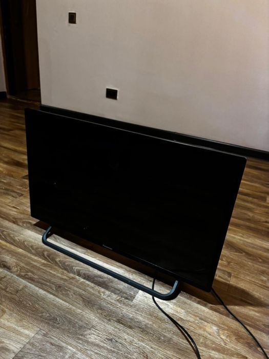 Телефизор Панасоник утюк