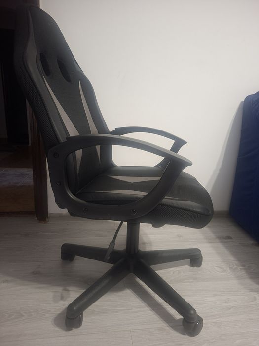 Scaun birou în stare buna