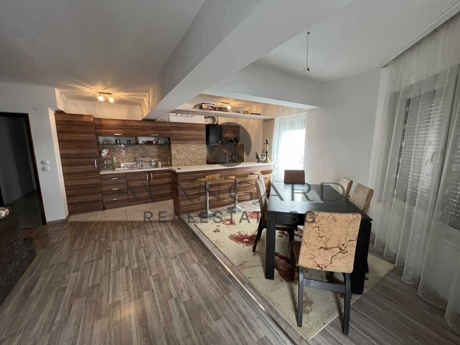 Продава се Мезонет в Пловдив, Съдийски - 231 кв.м за 1600 €/кв.м - Снимка #1