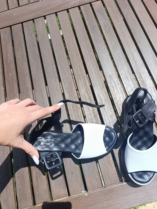 Сандали,нови.Fiore shoes.