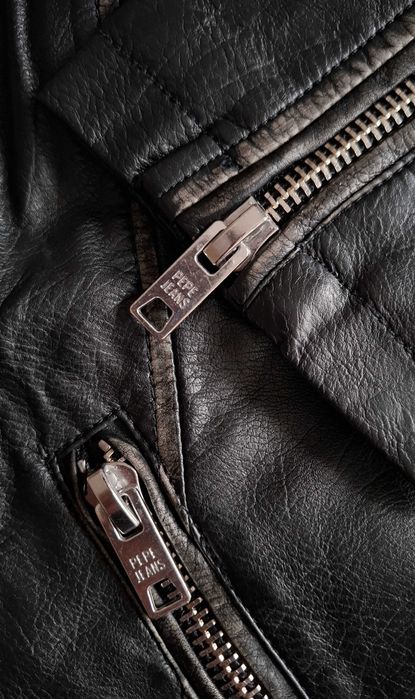 Pepe Jeans ново оригинално дамско кожено яке - размер L