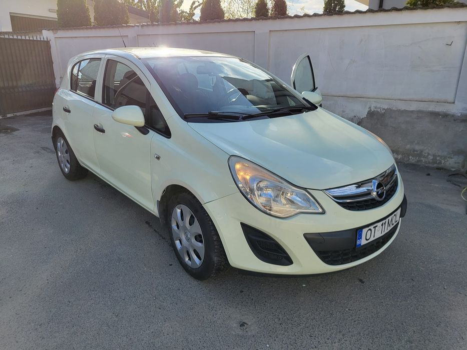 Opel Corsa D 2011 1.2 benzina EURO 5  unic proprietar