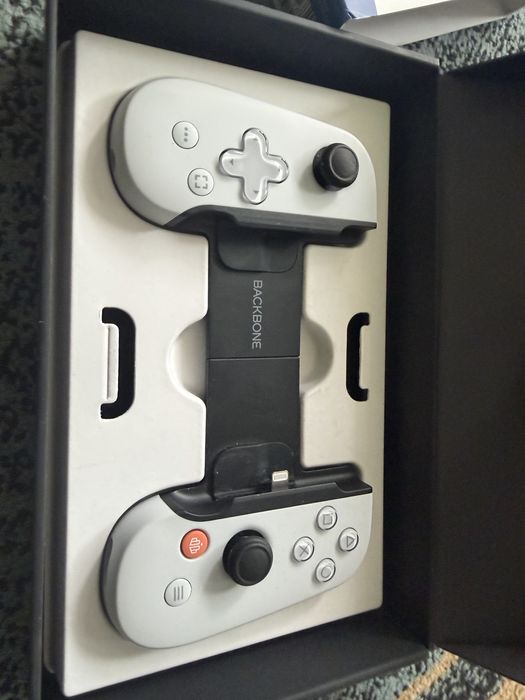 PlayStation Backbone for iPhone (mufa lightning)