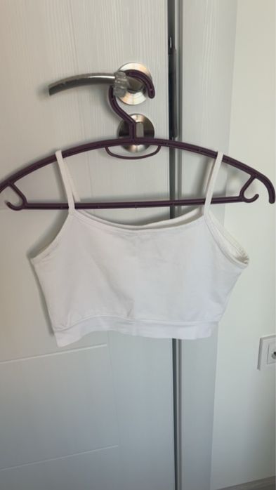 Кокетна поличка с панделка