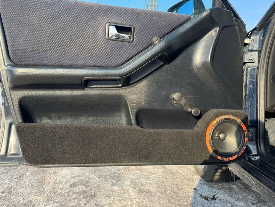 Продам подиумы ауди 80