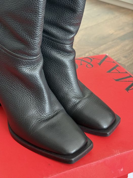 Продам сапоги Max Mara 37 размер кожа