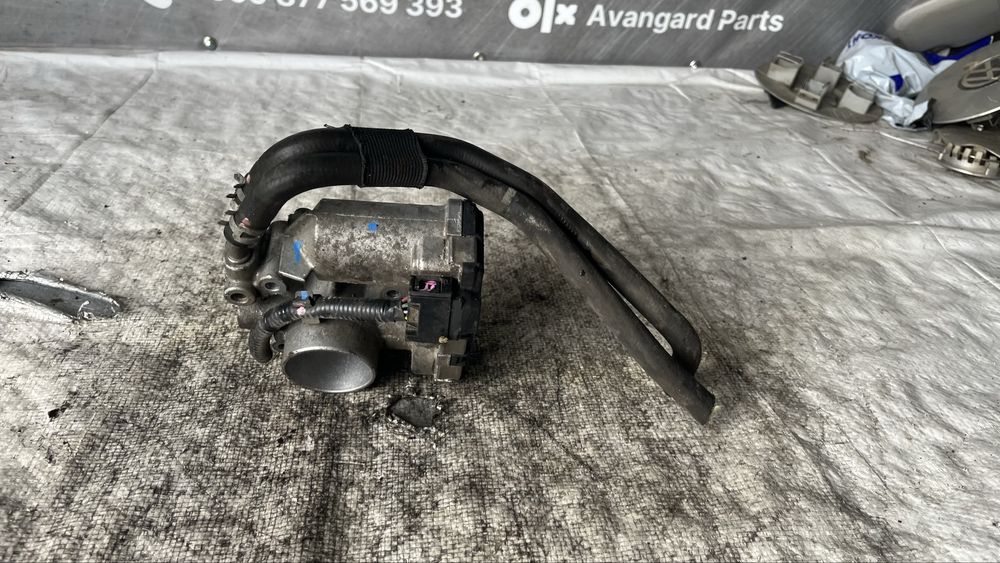 Toyota Yaris дросел