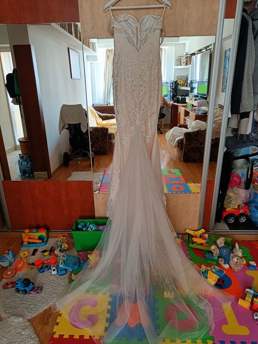 Rochie de mireasa tip sirena S-M