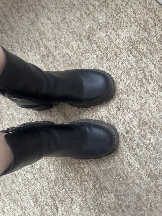 Продам зимнюю обувь