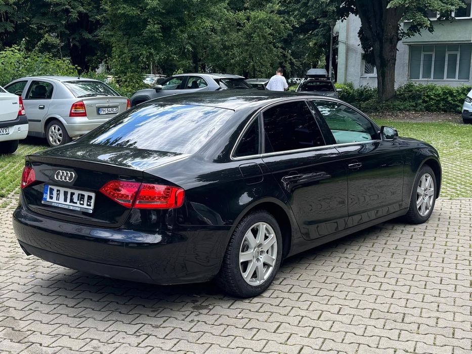 Vând Audi A4-B8-2011!