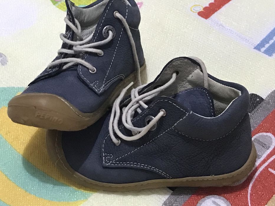 Sandale si ghetute copii