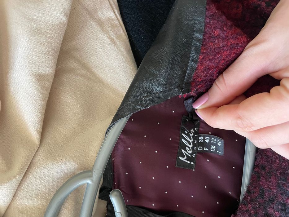 Червено- черна рокля Mellini