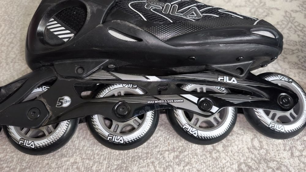 Rolikli konki FILA – premium brend, deyarli yangi, 44 razmer,