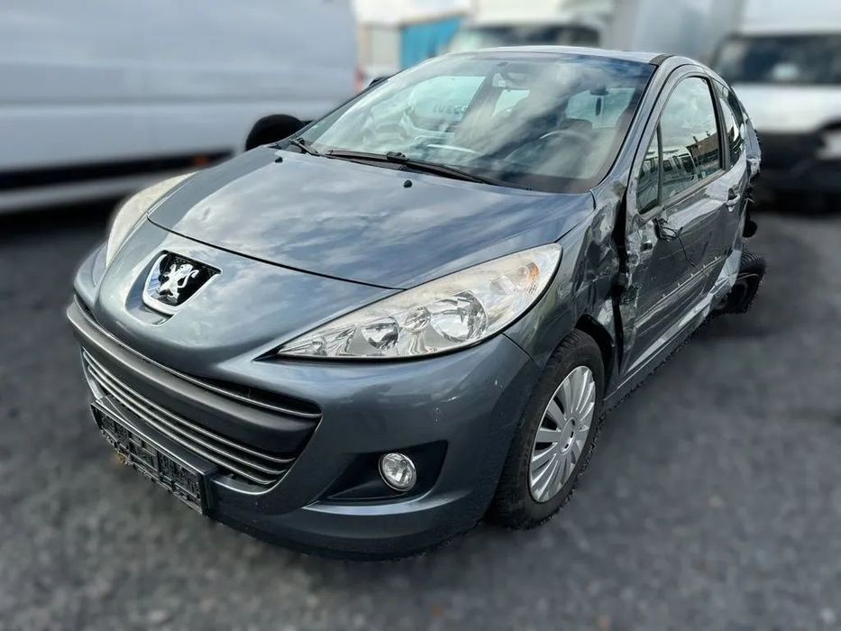 Dezmembrari / Dezmembrez PEUGEOT 207
