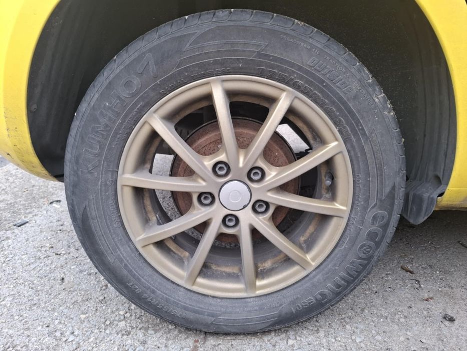 Джанти с гуми 14 за VW.