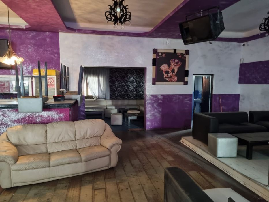 VIND URGENT Spațiu comercial zona centrala.