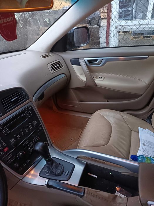 Волво Хц70 2.4д5 185 автомат на части 06г