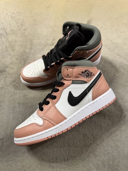 Nike Air Jordan 1 high 37,5 noi new
