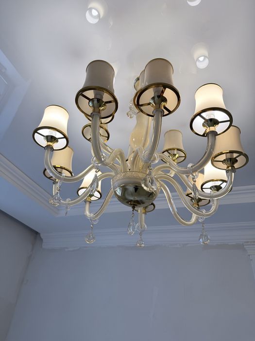 Продается люстра