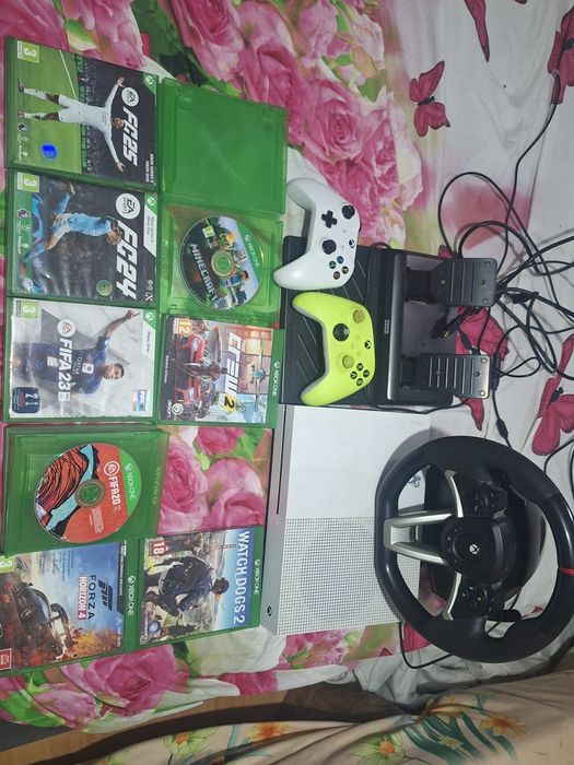 Vând Xbox one s cu volan