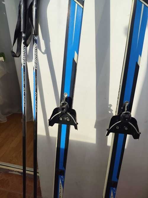 Лыжи в отличном состоянии