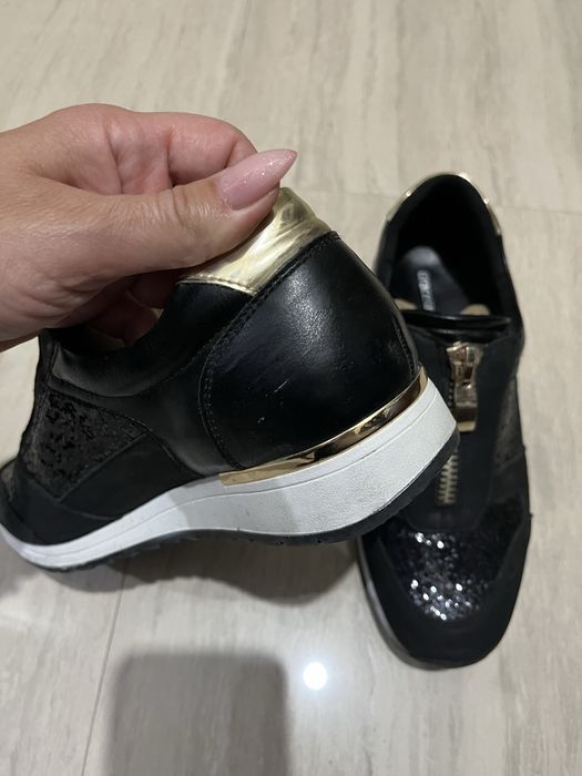 Дамски маратонки