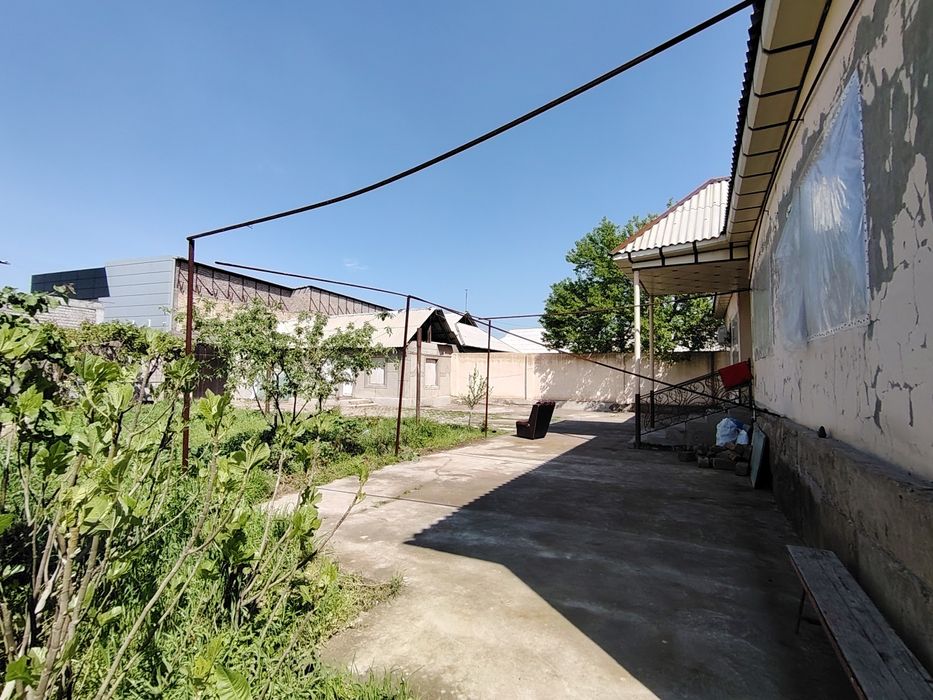 Олмалик Шахар Эвалак да Уй сотилади