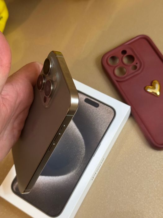 Iphone 15 pro 128gb Като нов