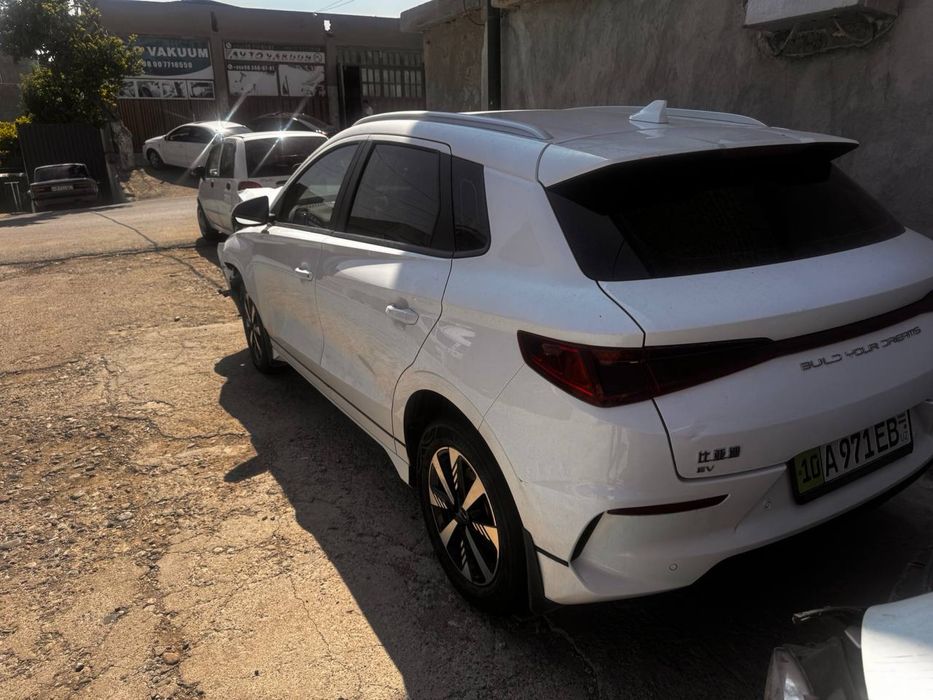 Byd e2 avariniy