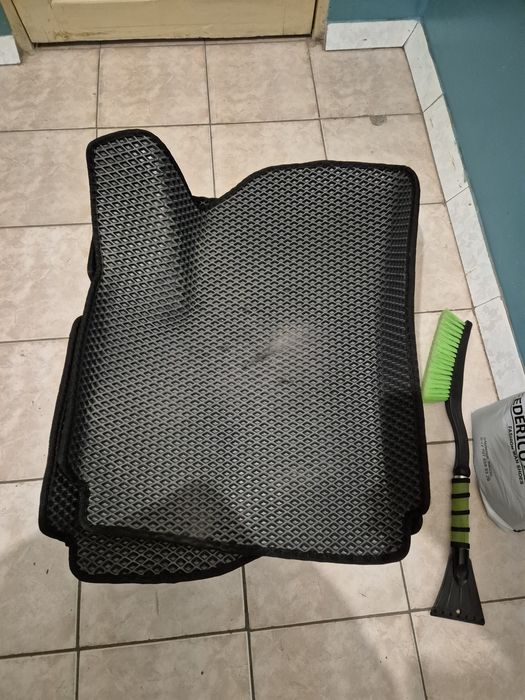 Ева полики на Jetour x50