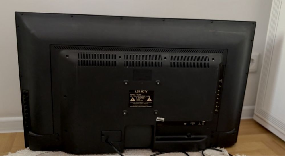 Продам телевизор:LED TV Malilai JB-3258