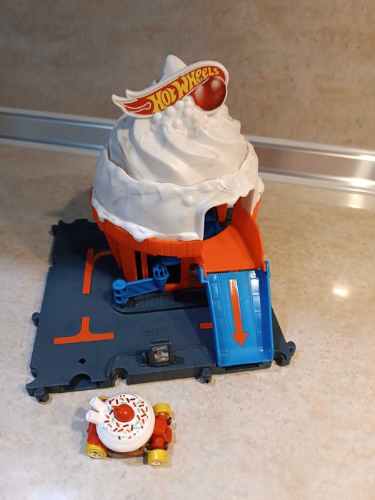 Играчки за момче