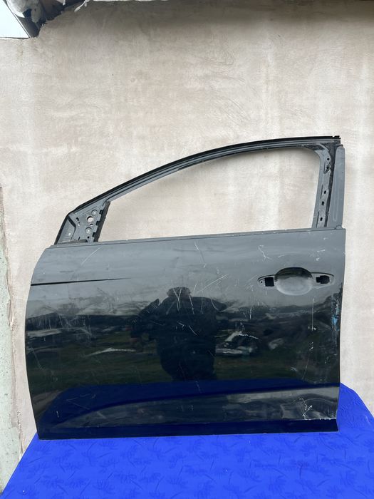 Usa stanga fata renault megane 4