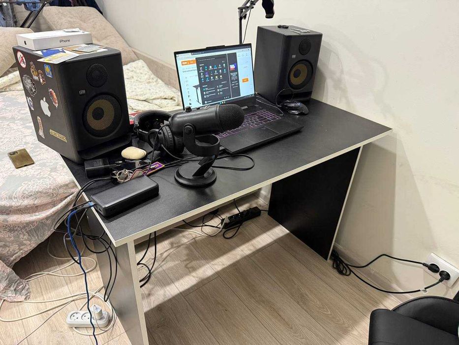 Стол компьютерный Aceline Rush 01