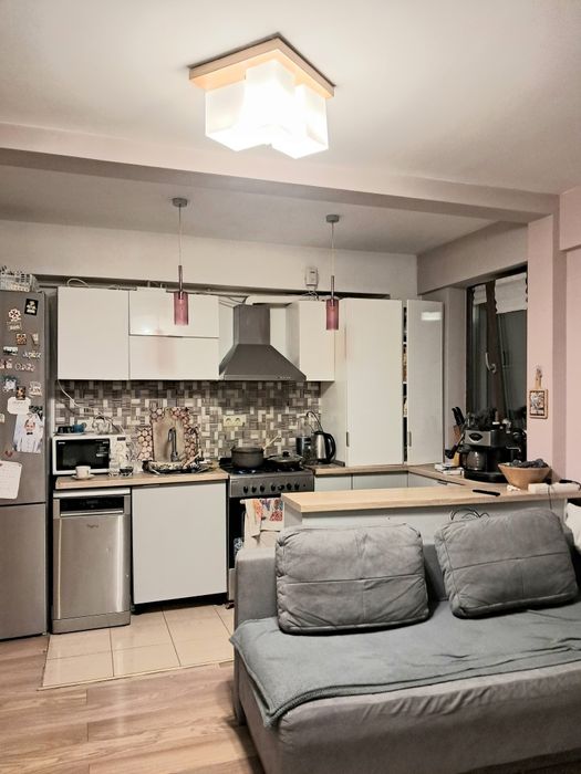 Închiriere ap 3 camere -Constantin Brâncoveanu,bloc nou, parcare subte