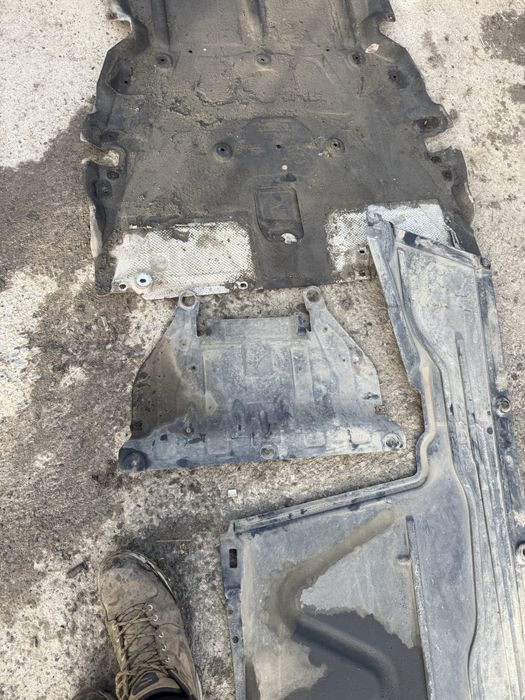 Кори под мотора и скоростите Бмв ф30/31 (kori pod motora bmw f3x)